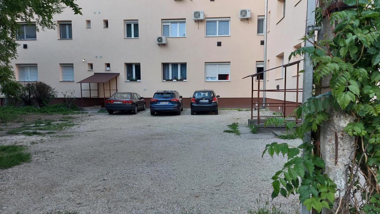 Ancsi Apartmant Kecskemét Zewnętrze zdjęcie