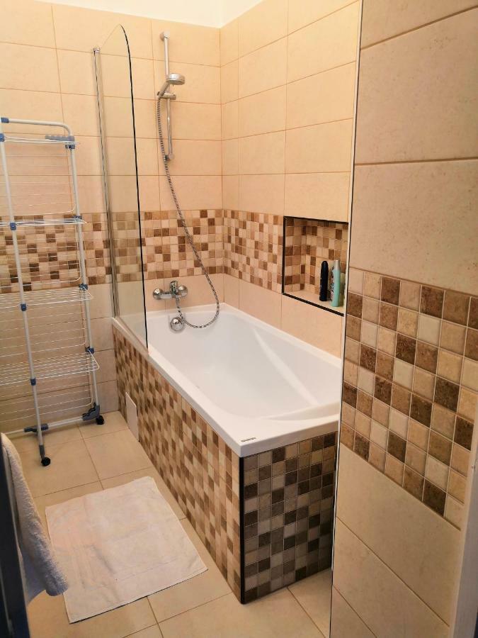 Ancsi Apartmant Kecskemét Zewnętrze zdjęcie